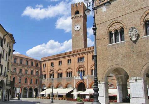 ‭Giraldo‬ in Piazza dei Signori 3 31100 Treviso 